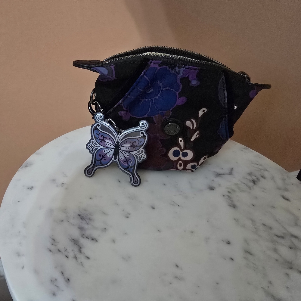Kipling mini pouch